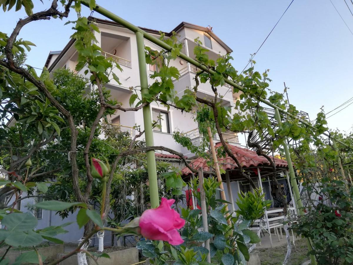 דורס Villa Osmani מראה חיצוני תמונה